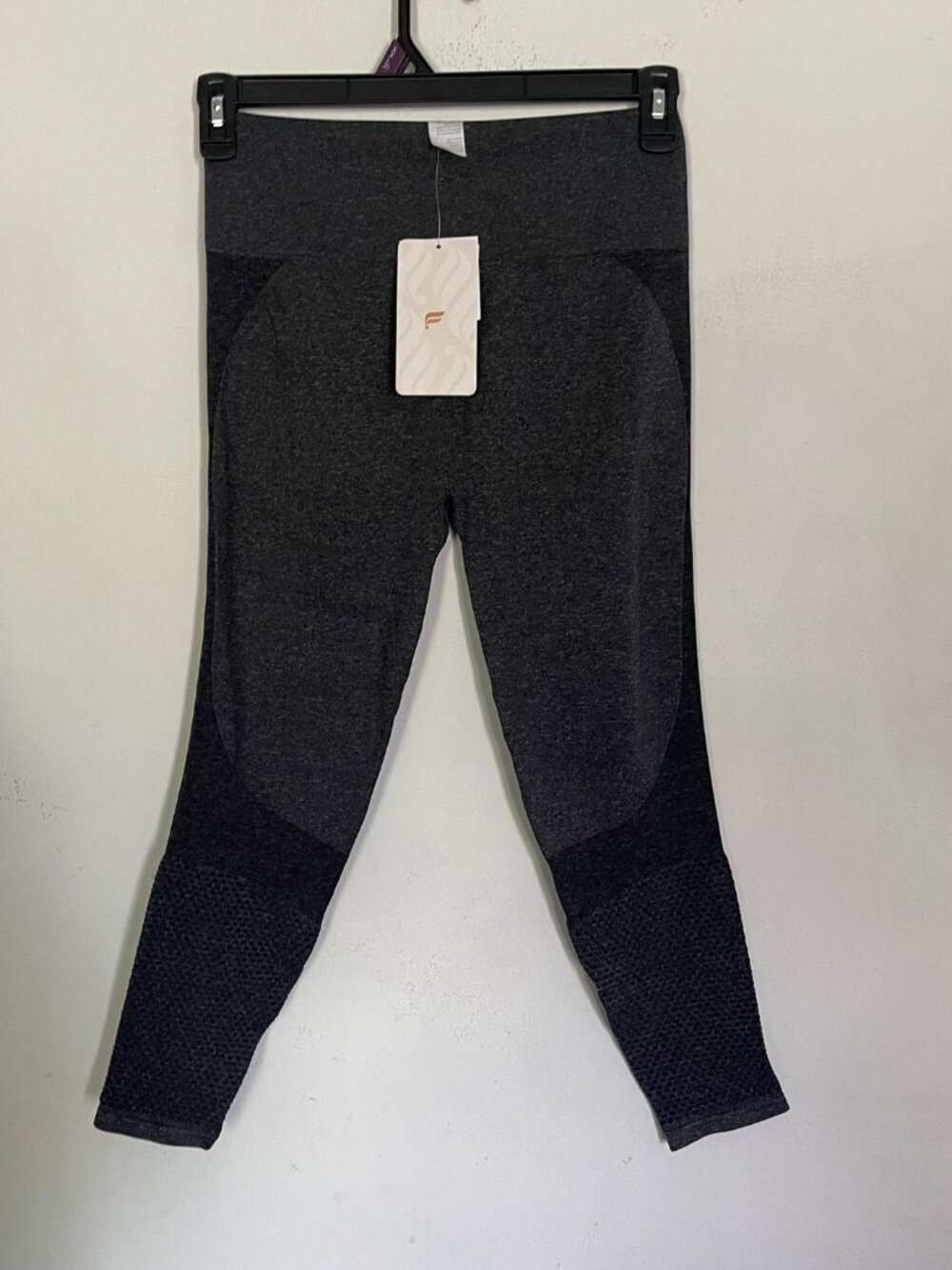 Fabletics Women's Medium High Waisted Seamless Mesh Leggings Gray  T12